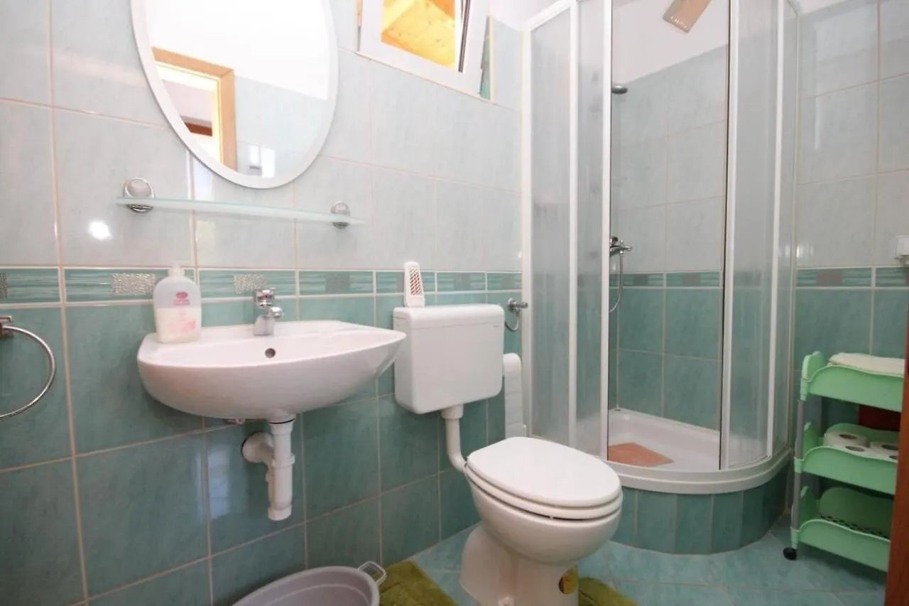 Apartment Ralje 萨利