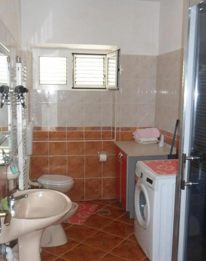 Apartment Ralje 萨利