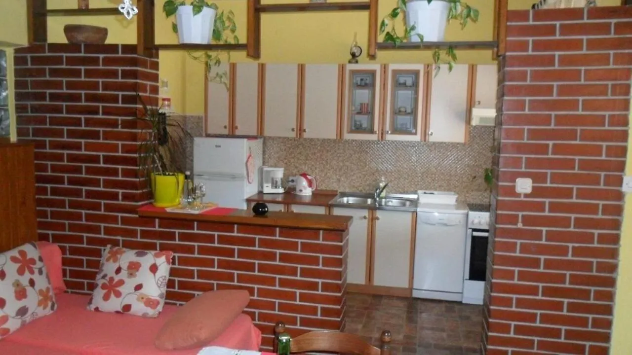 Apartment Ralje 萨利
